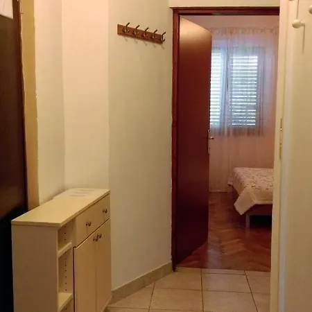 5443b Διαμέρισμα *